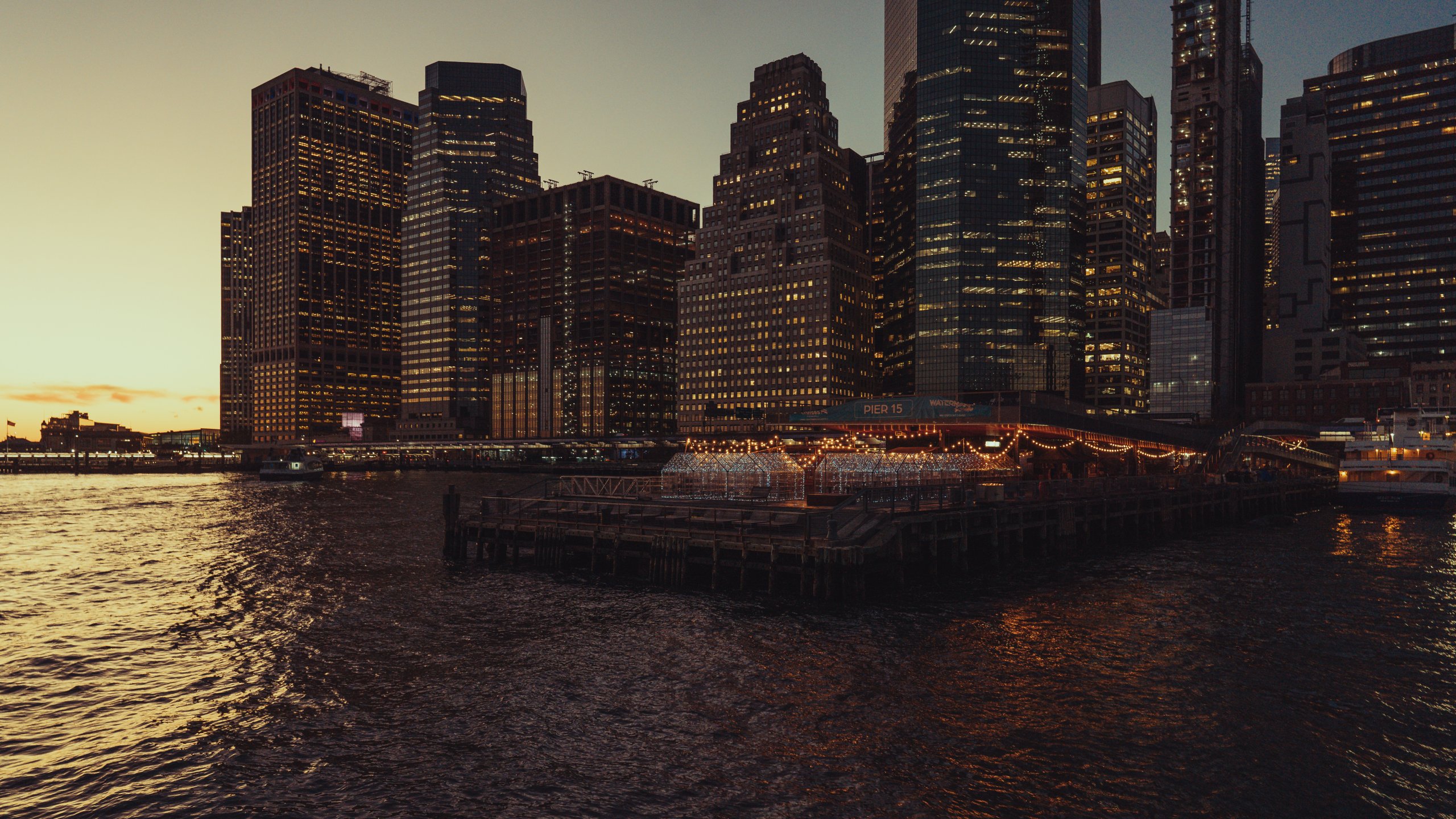 NY05-03102-20221110-00-03-29_r5_Red